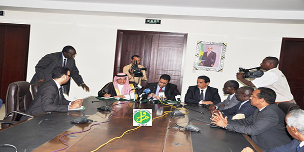 عادل إمام يكشف ماذا يعمل حاليا حاجب محكمة مسرحية 