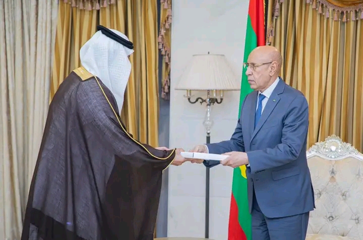 رئيس الجمهريه يسلم رساله خطيه من ولي العهد السعودى